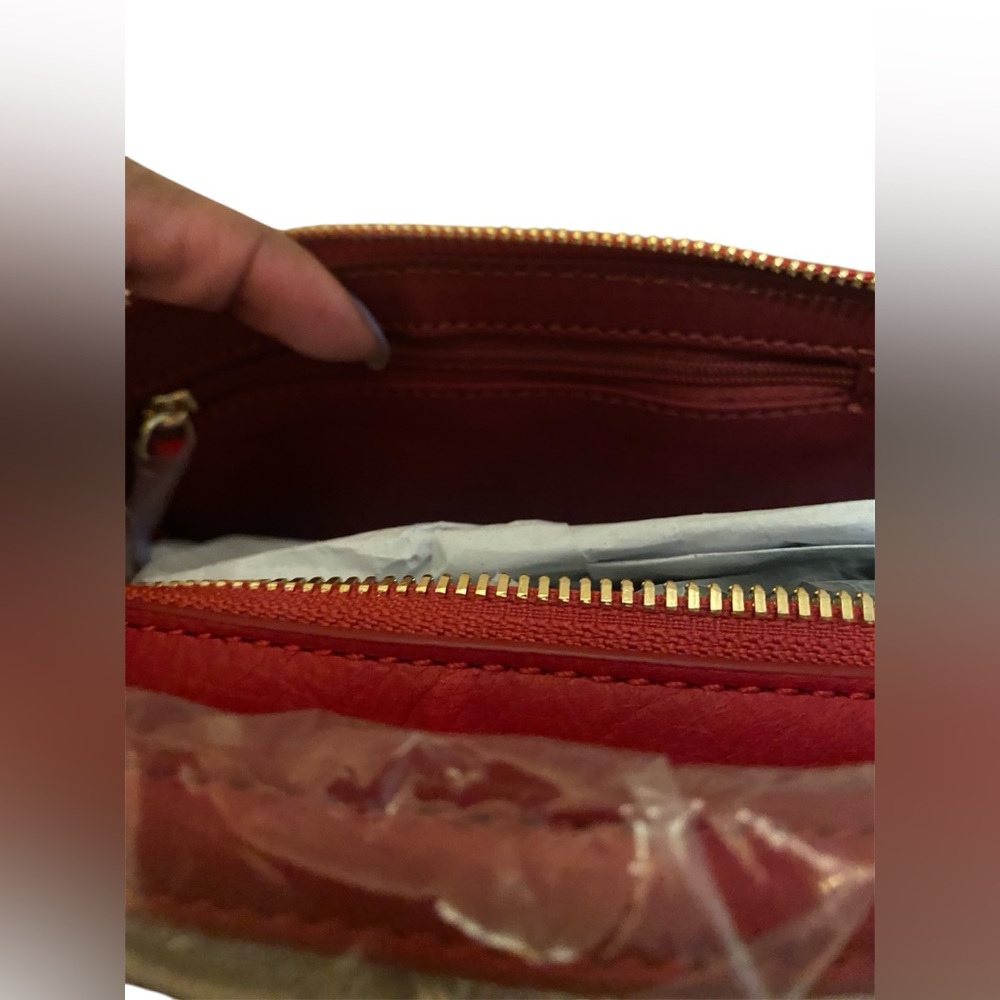 Margot Cira Crossbody Bag - Picture 4 of 9
